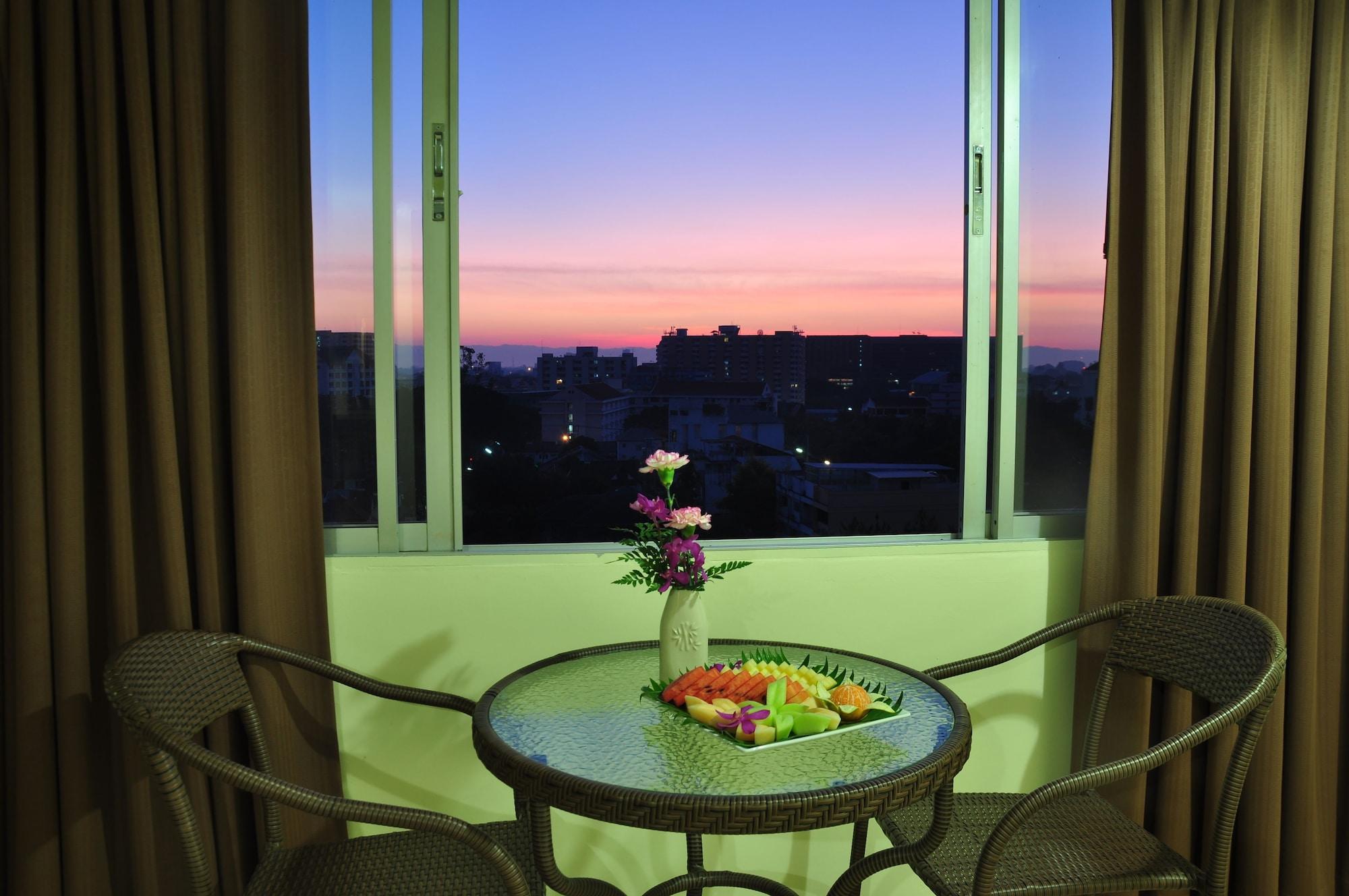 Mayflower Grande Hotel Τσιάνγκ Μάι Εξωτερικό φωτογραφία
