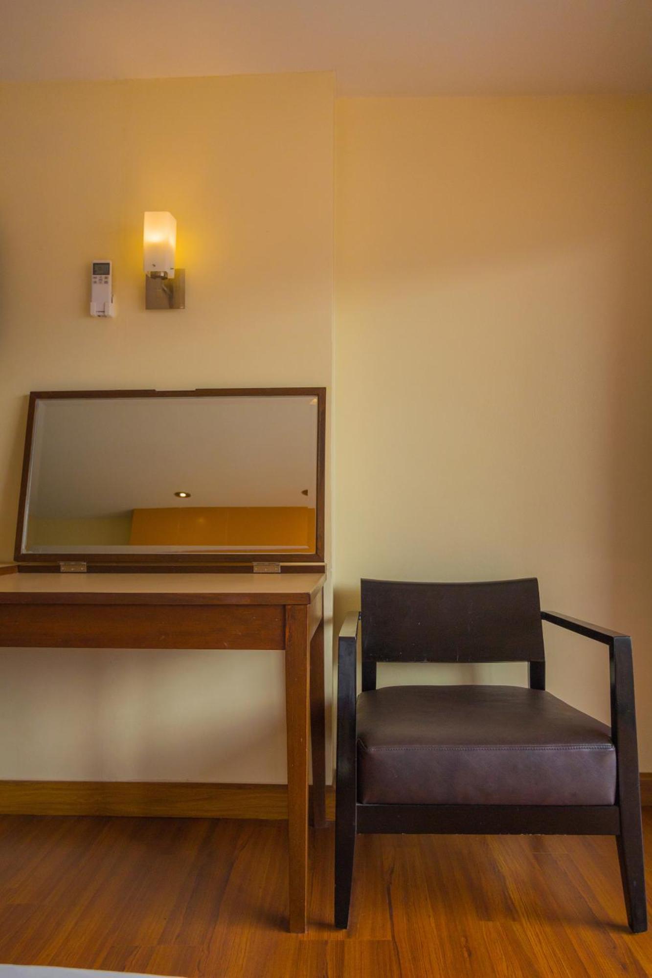 Mayflower Grande Hotel Τσιάνγκ Μάι Εξωτερικό φωτογραφία