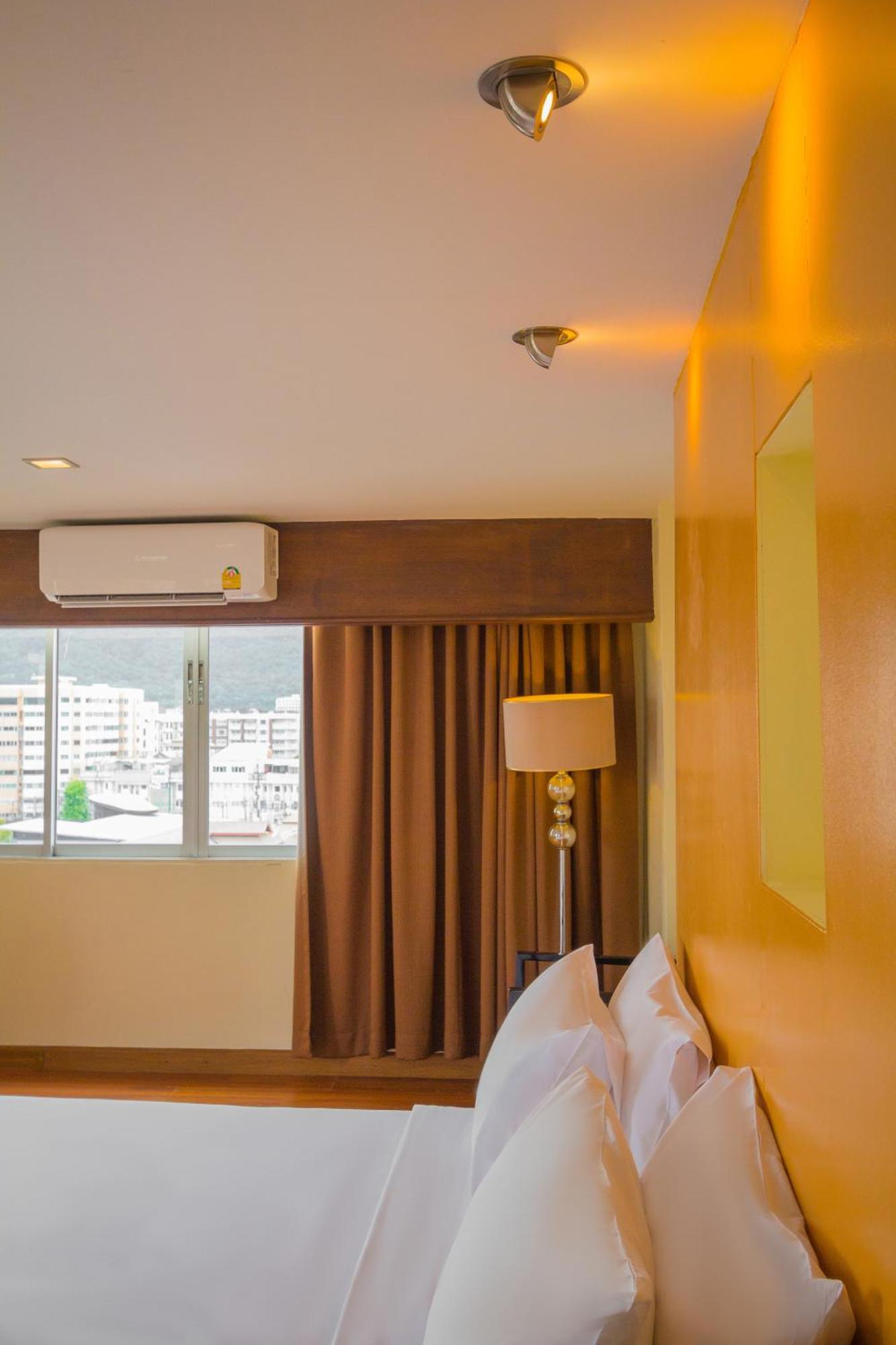 Mayflower Grande Hotel Τσιάνγκ Μάι Εξωτερικό φωτογραφία