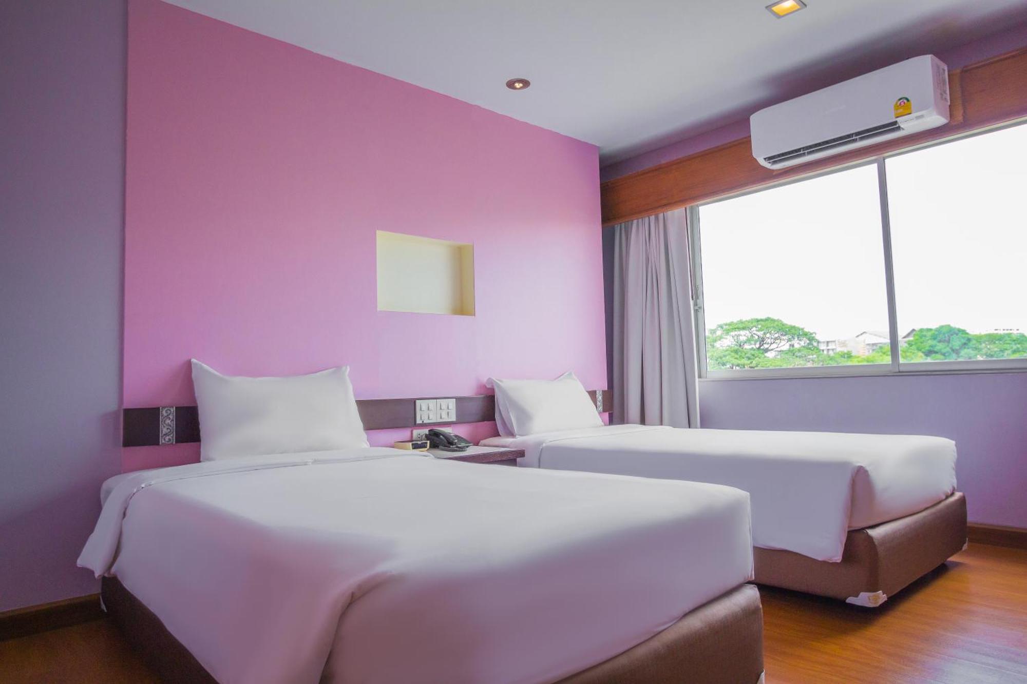 Mayflower Grande Hotel Τσιάνγκ Μάι Εξωτερικό φωτογραφία