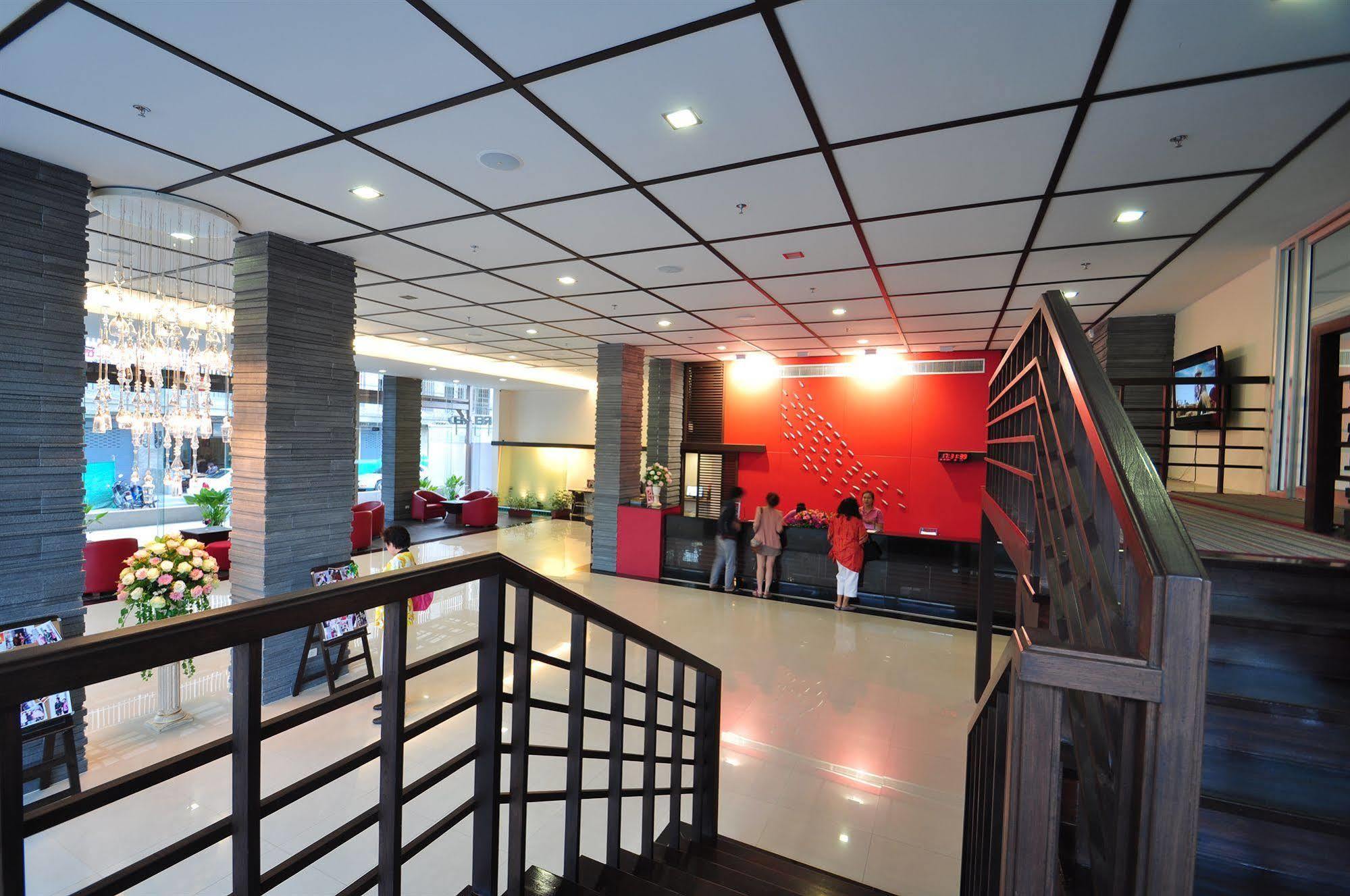 Mayflower Grande Hotel Τσιάνγκ Μάι Εξωτερικό φωτογραφία